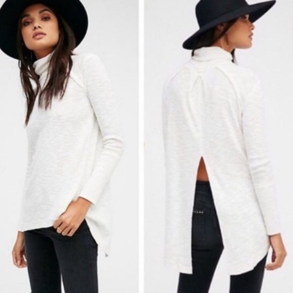 Free People We The Free Cream Turtleneck Sweater With Splitback Size XS